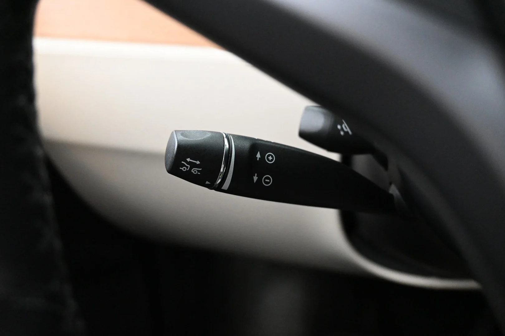 Car Image - ChJHyhUTw0z3gD7FAa0dA
