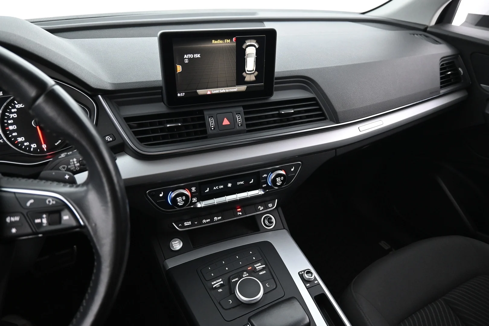 Car Image - 2CnLq8KtMV1dU9yyAWlHMA