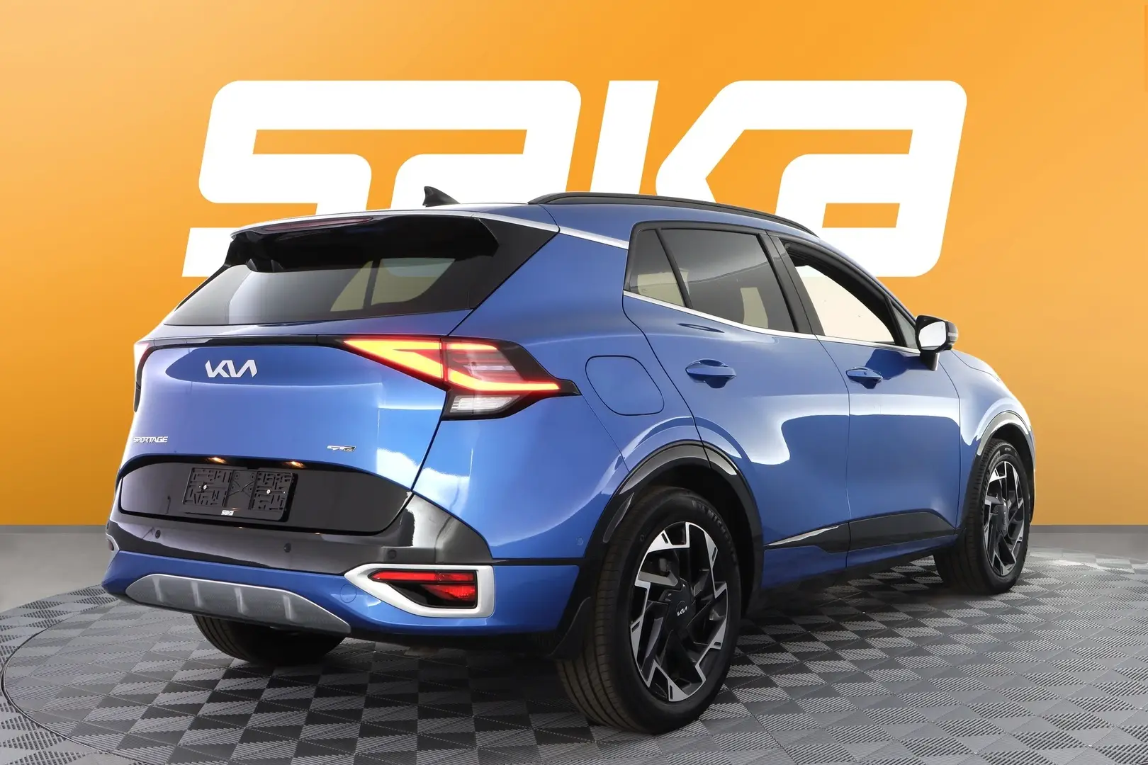 Car Image - 4g0aWrBQ9fbCSnPAxt8l3i
