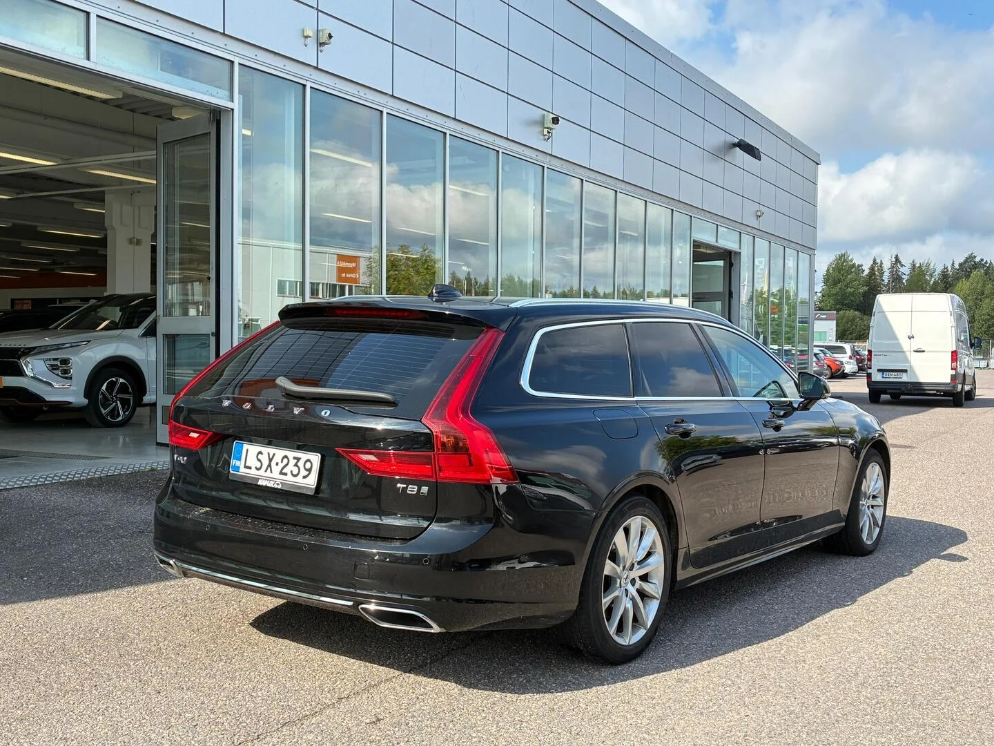 Car Image - 2HWR4vYPai6DqNzI7hovzP
