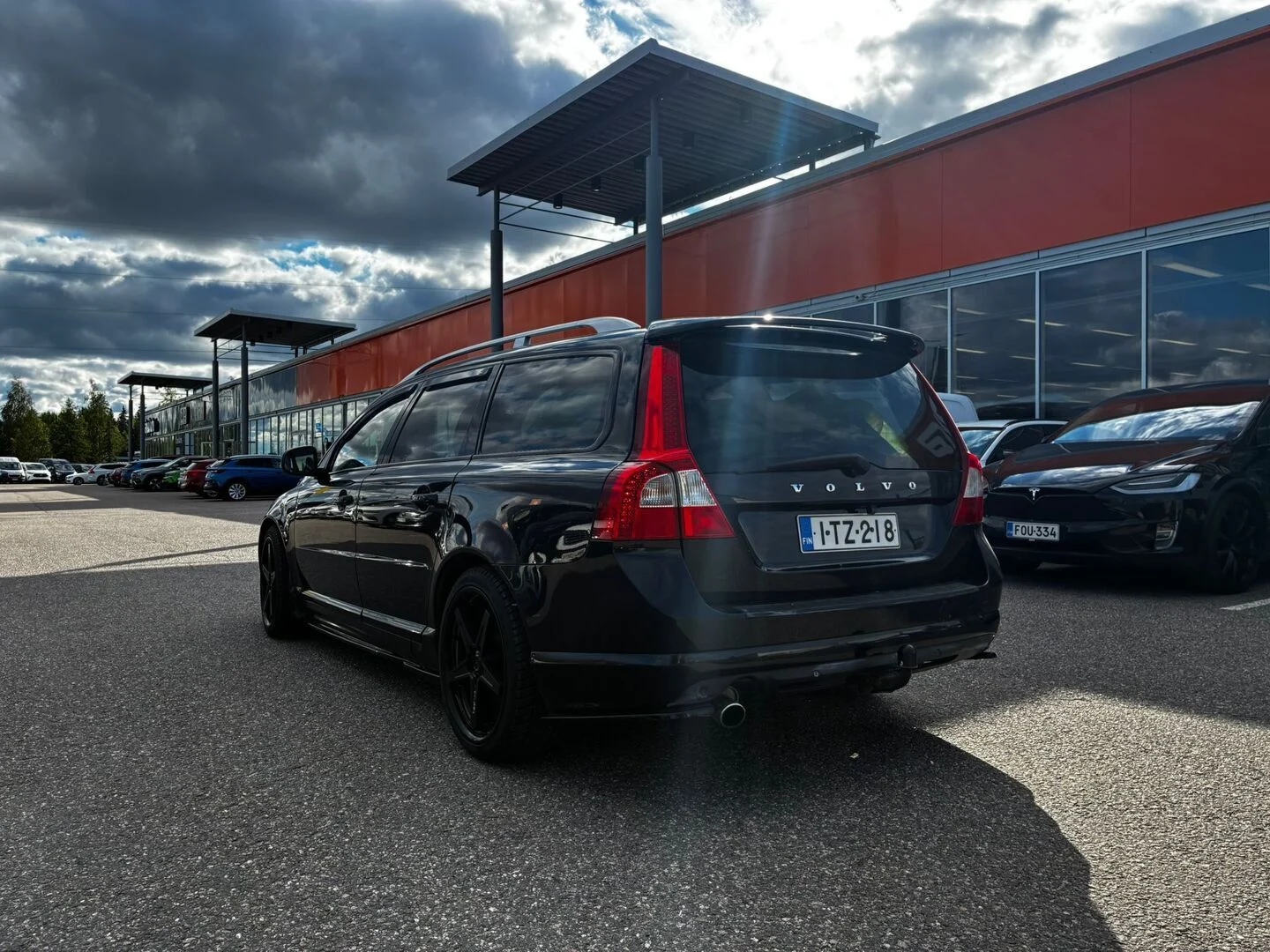 Car Image - 1KS4JHrbIabl9cwKaING7l