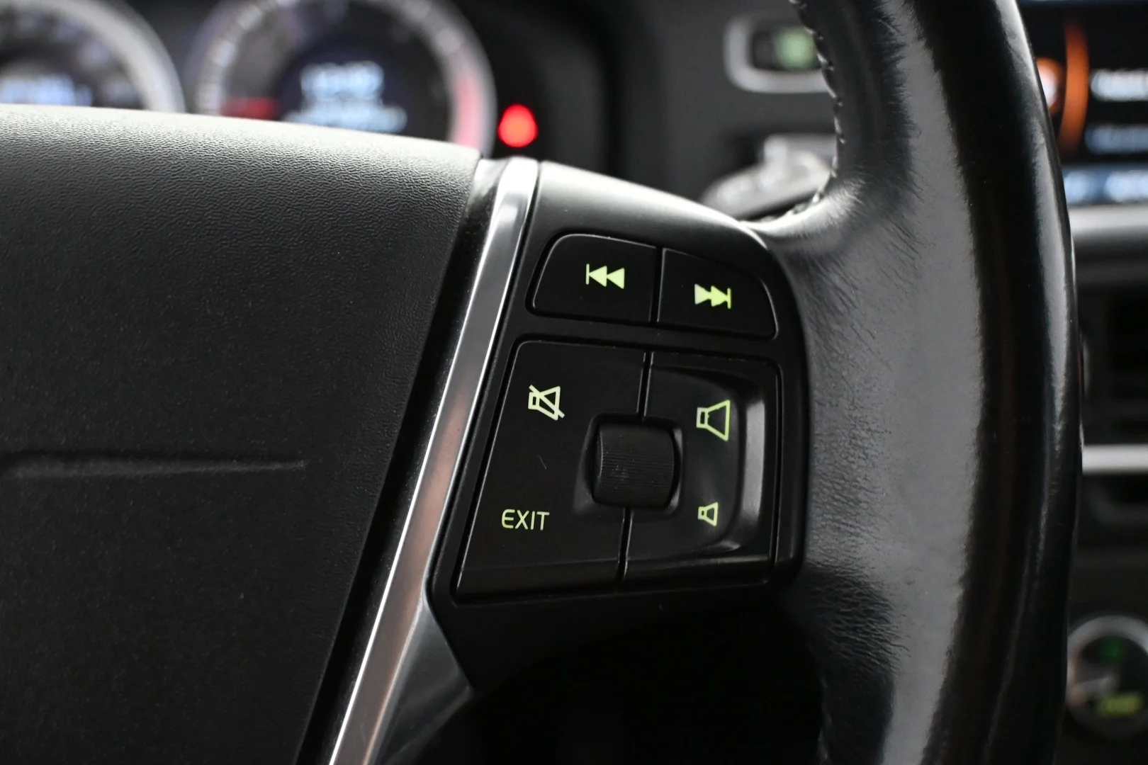 Car Image - 4aCBGtcX73nstpc8Sw7r1y