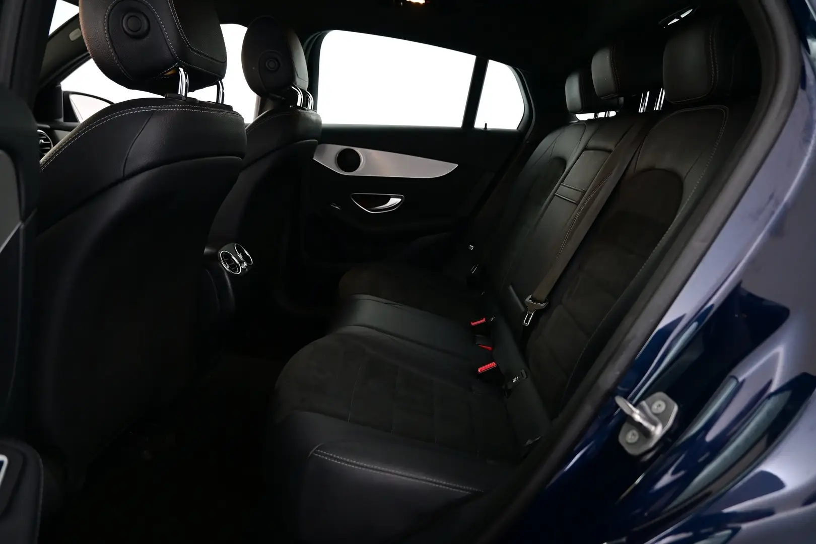 Car Image - 7gIsmEf8VJzSLnhzWmwxeb