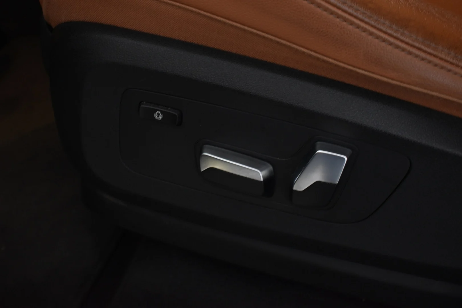 Car Image - 17swDDC0rSuYbhxdKYpnGL