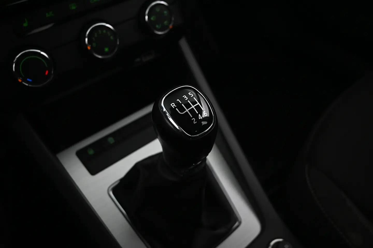 Car Image - 4qdfZVyQGR3c5NWRQheNto