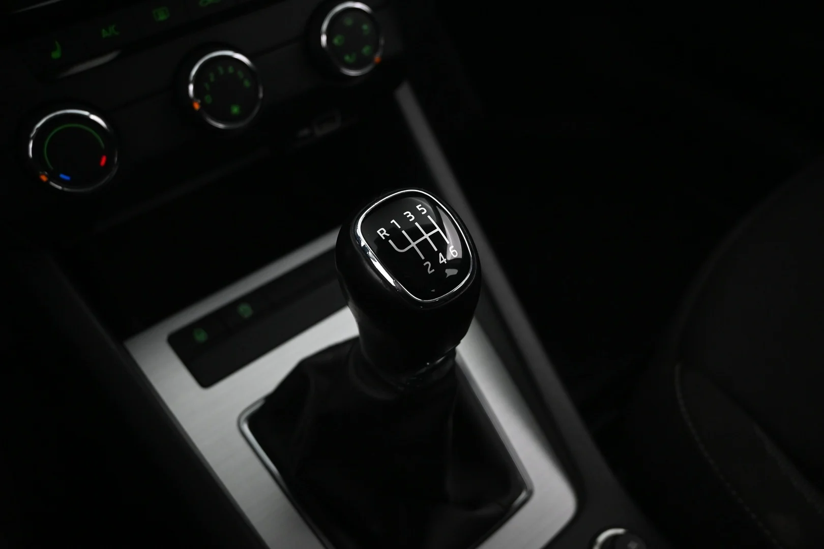 Car Image - 4qdfZVyQGR3c5NWRQheNto