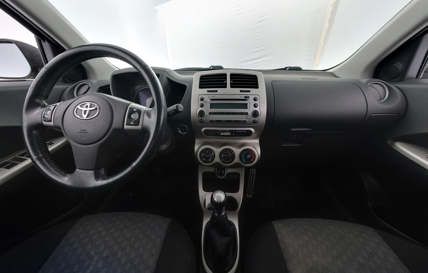 Car Image - 1PI52bHJ8EJa7rgqWoxKbf