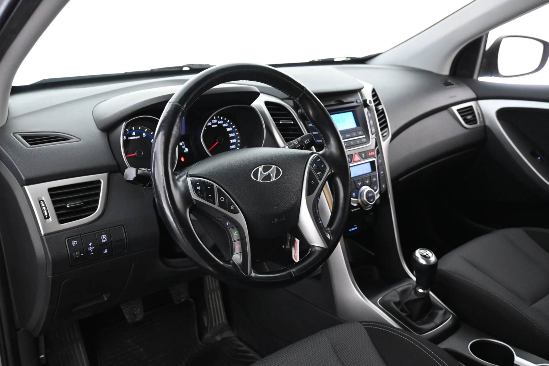 Car Image - 1TkN1u28u2hk4rjPWGfQKJ