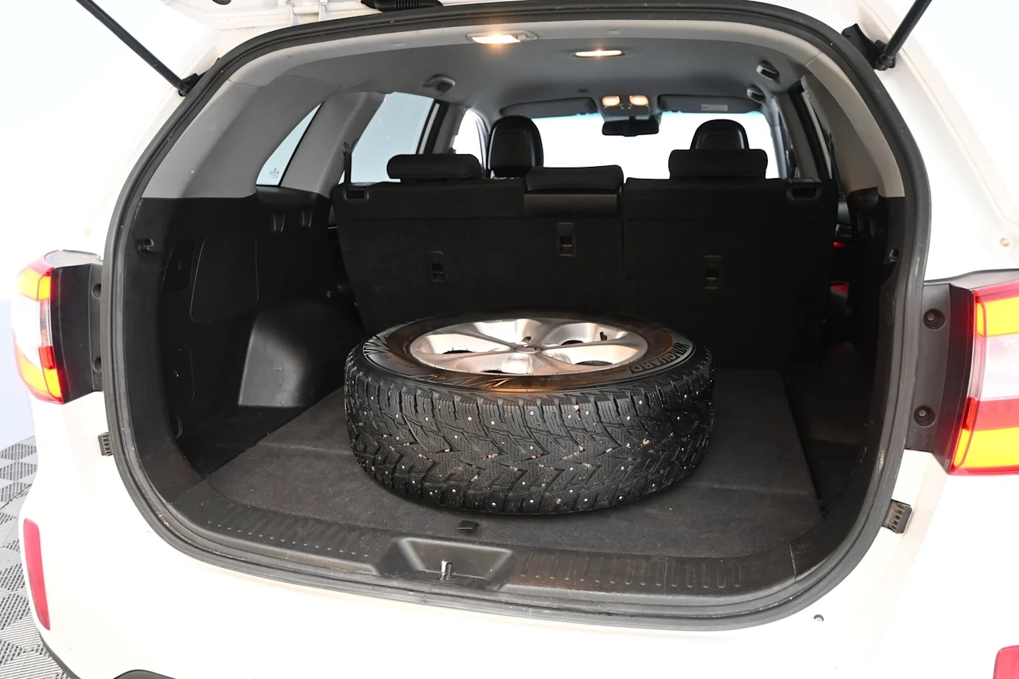 Car Image - 4kPJ8kgAbx0w7TjMbwxH7c