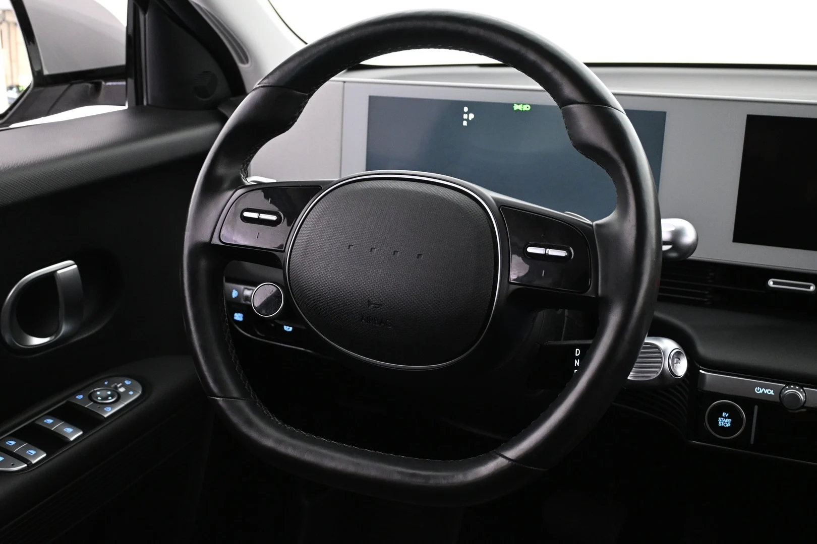 Car Image - 31eEivaXO2BBf3rYcwBxC6