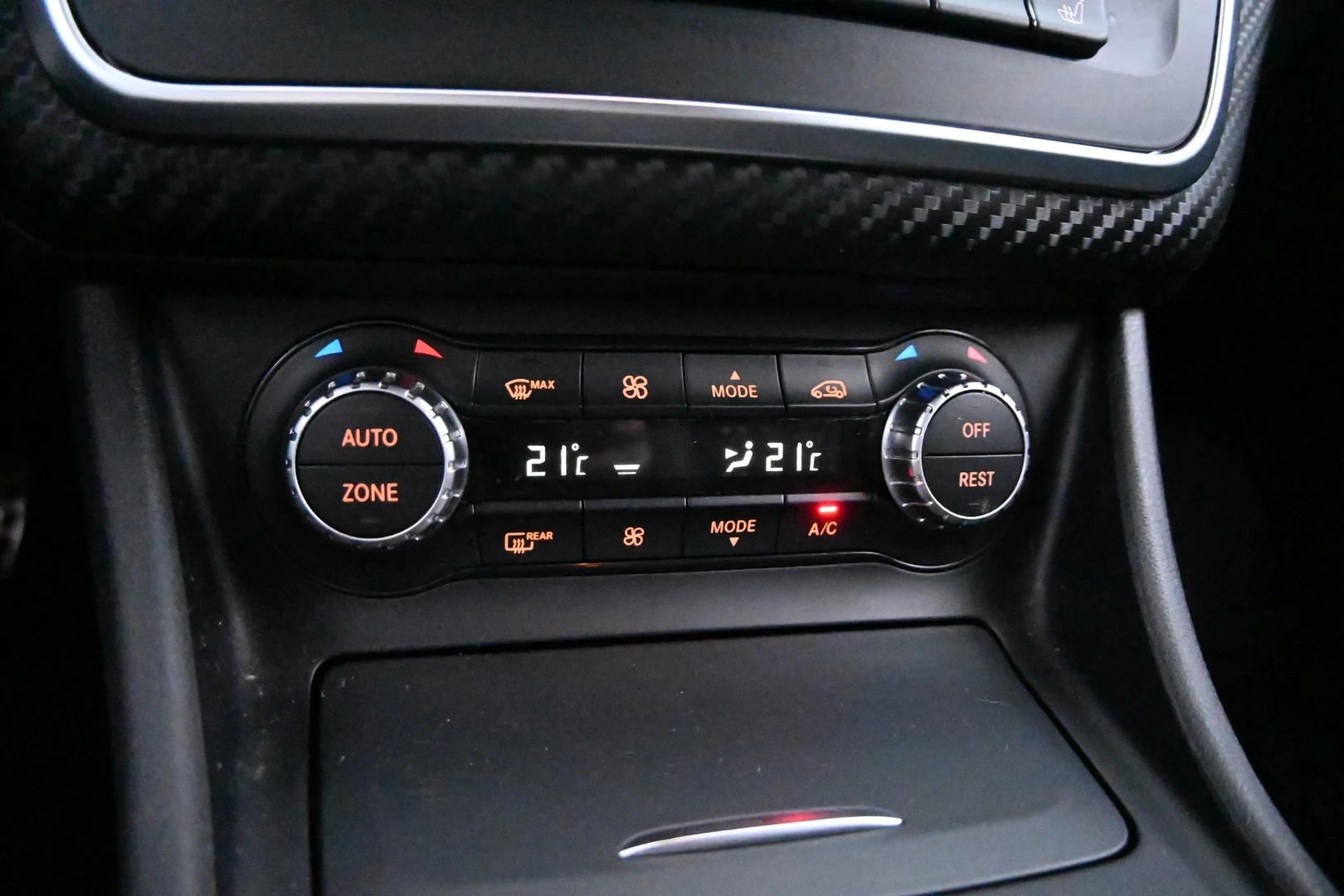 Car Image - 67bOpQbH9yjN8YIsHgBWdF
