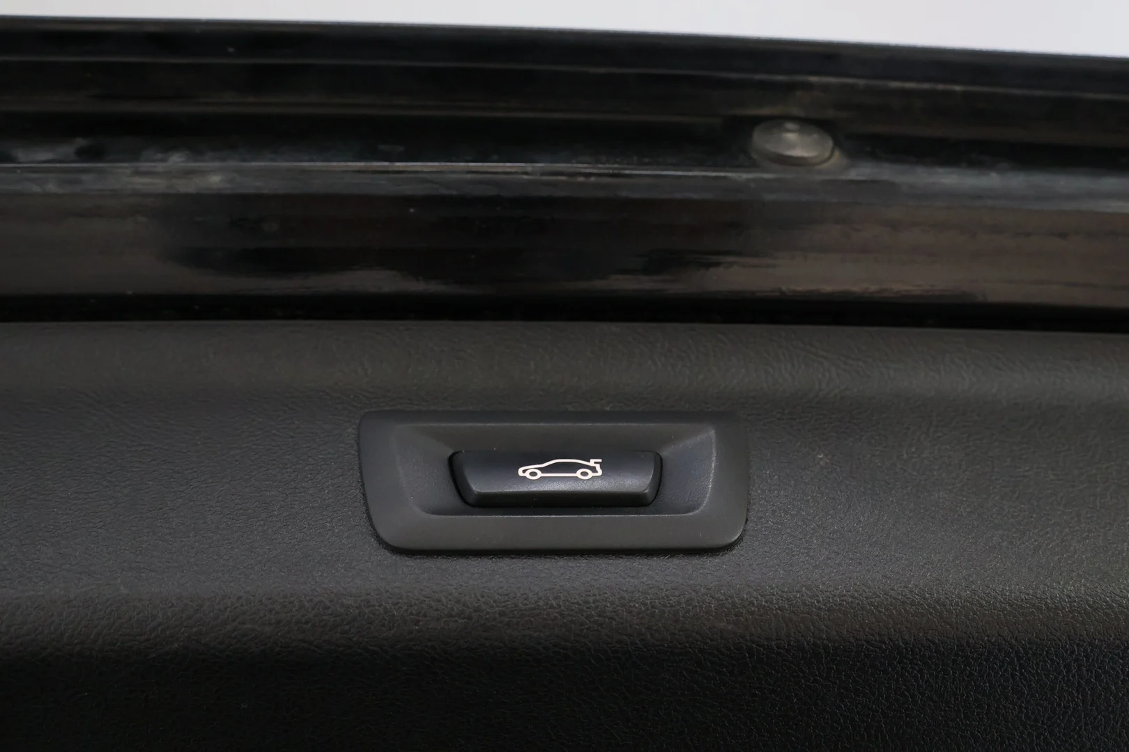 Car Image - 34hhJbCMOePTqQry1DNkuK