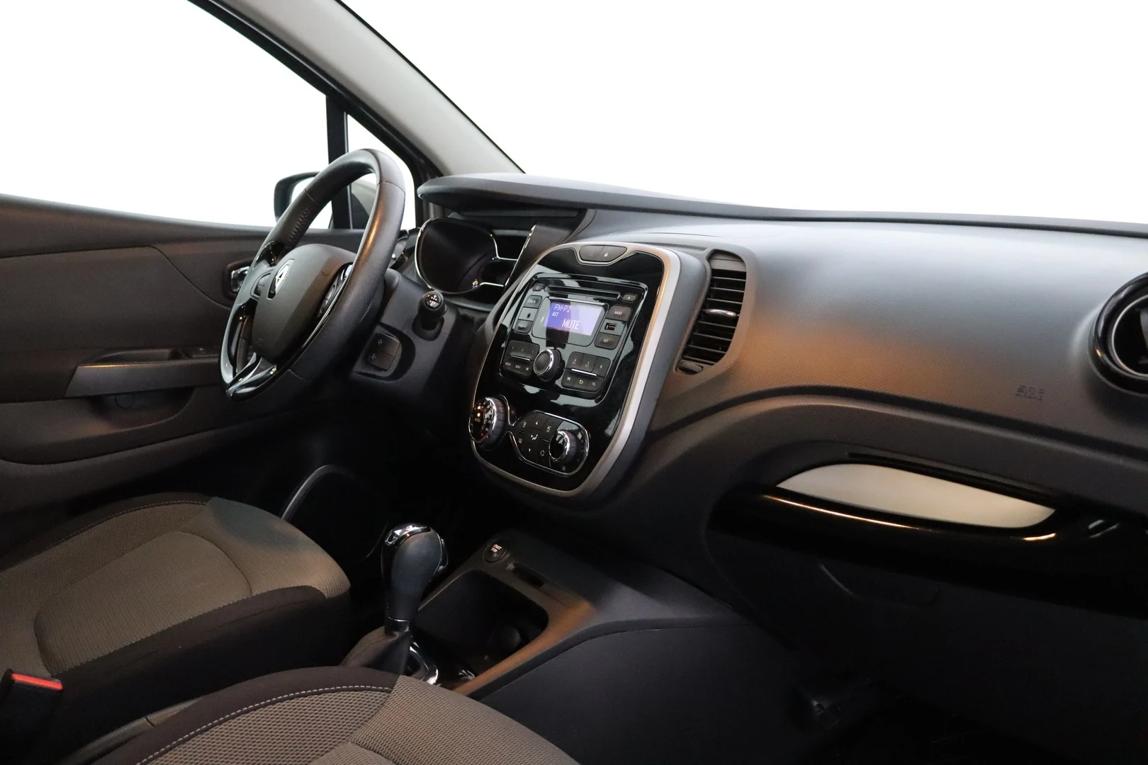 Car Image - 2t6ZBd8OIrJUcqqo8eUAch