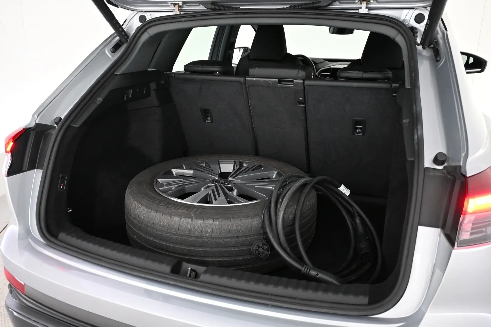 Car Image - 1CSIqdRZIsW43YDHMtjLnx