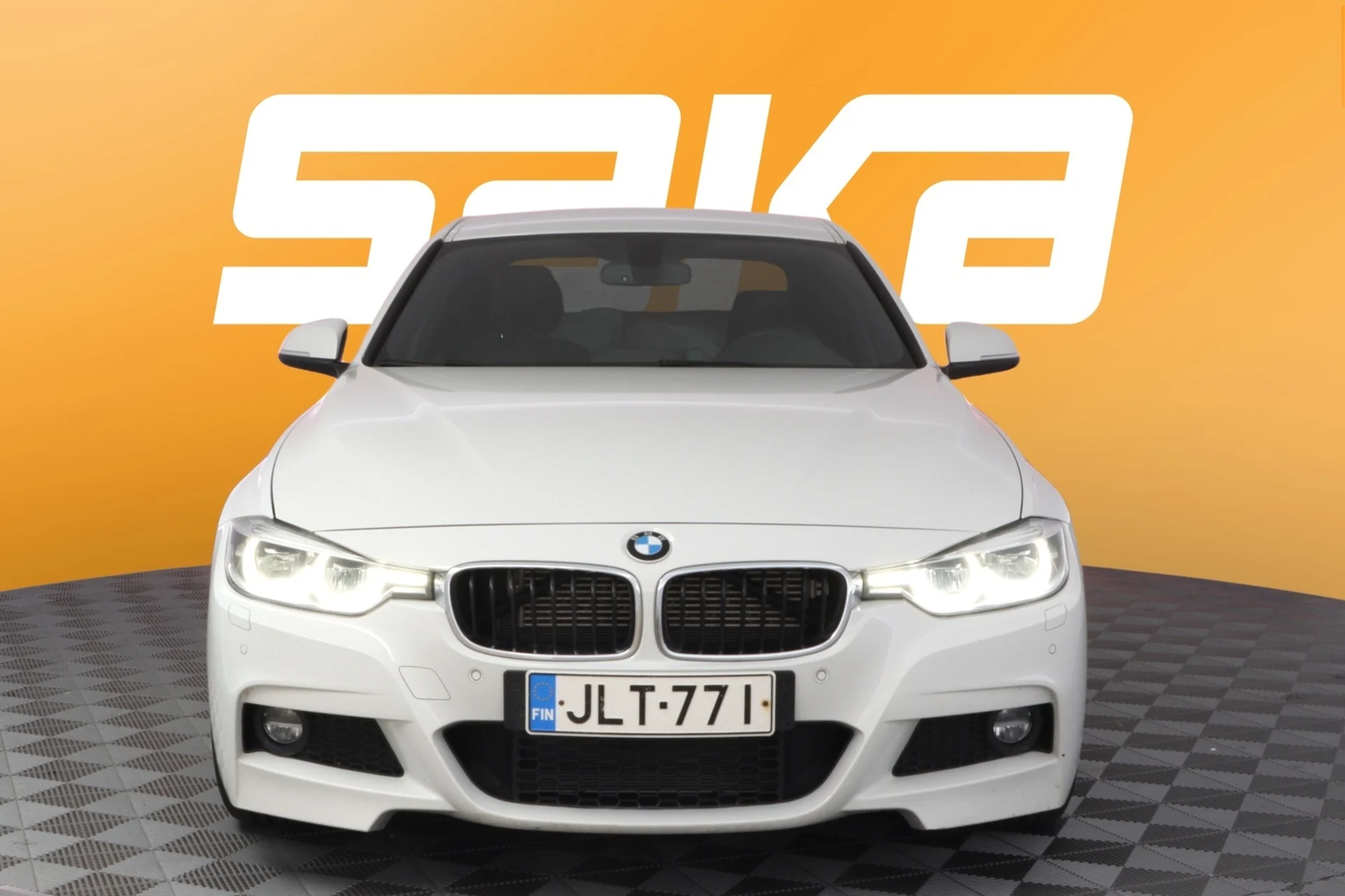 Car Image - dCIKFaSn5rqaGlC5zfkI8