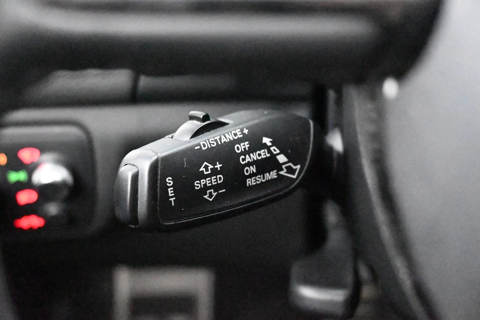 Car Image - 4MRR1QX5nBYBmeeujK2YLG