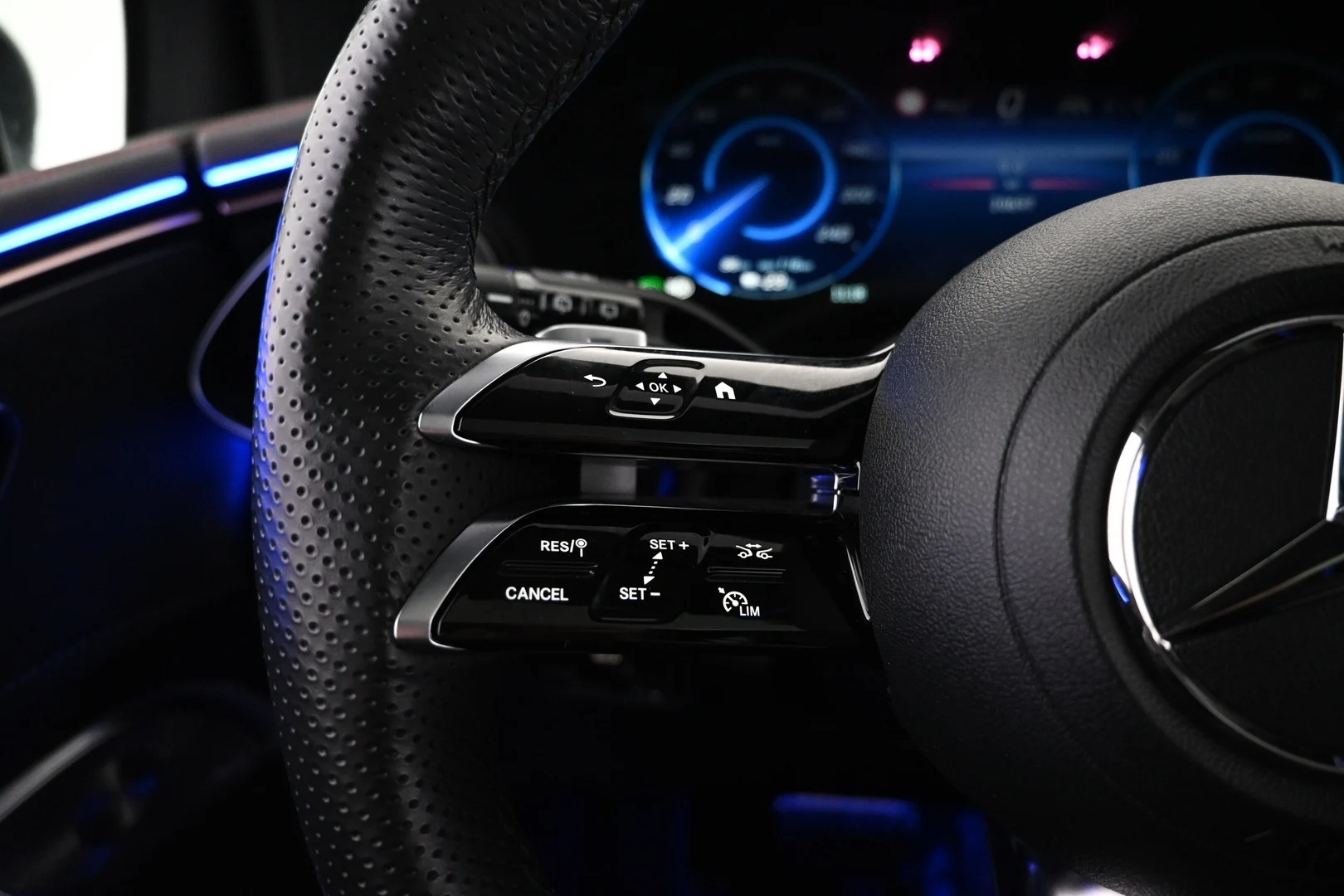 Car Image - 7ell4vu5gUs8ihg2H1iz1F