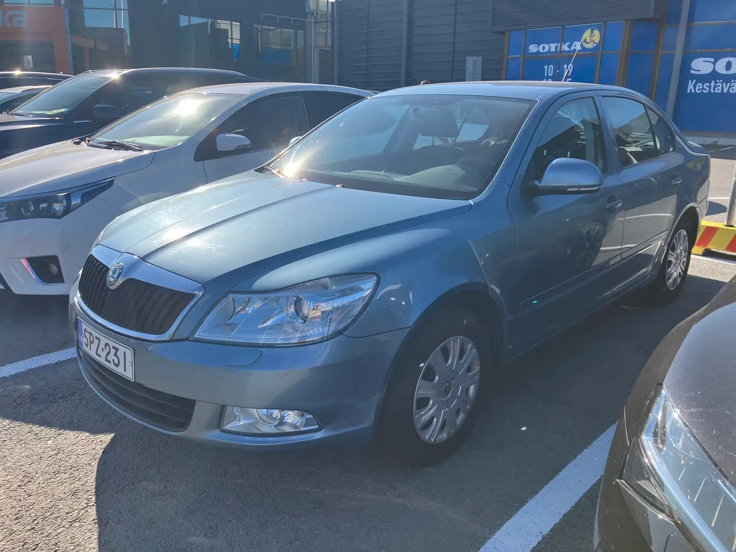 Car Image - 2gqT7fm8OwnyYJFgkdJIH2