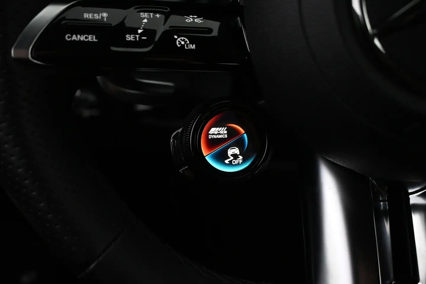 Car Image - 7tN7AoOpuQoHCrWbvqMLU7