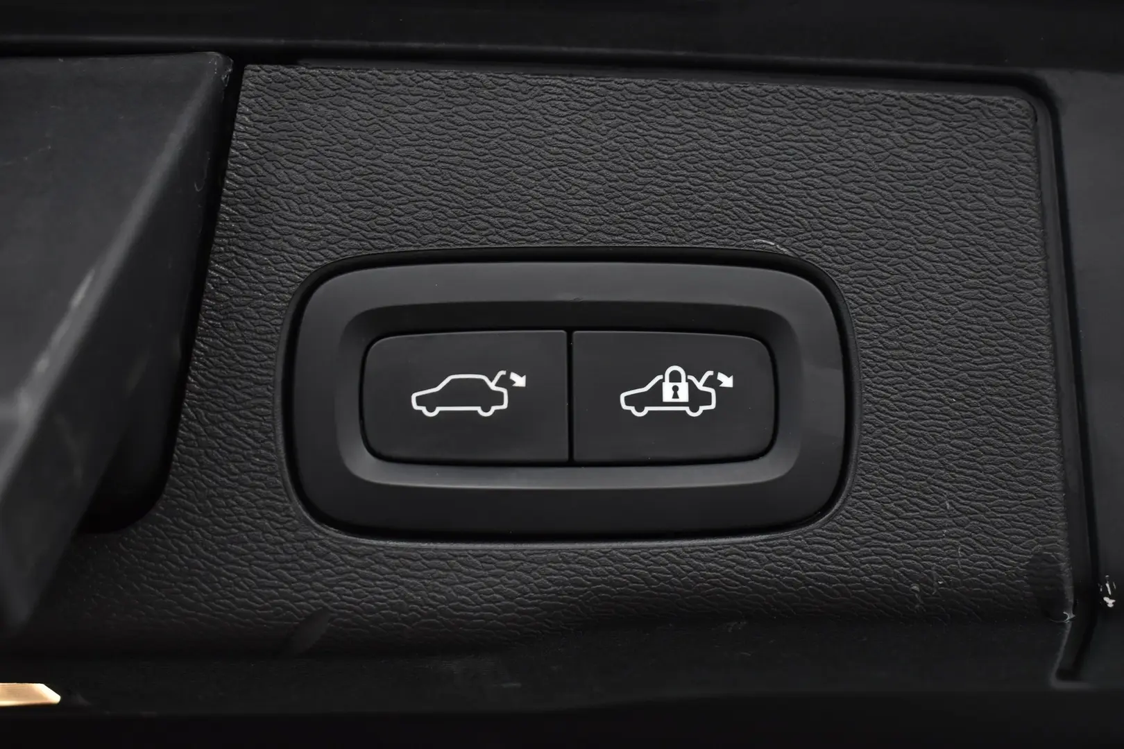 Car Image - 79rHmBjxjFkDAh9uuMyhrk