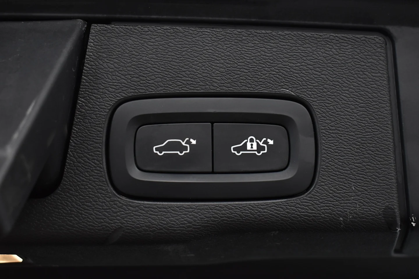 Car Image - 79rHmBjxjFkDAh9uuMyhrk