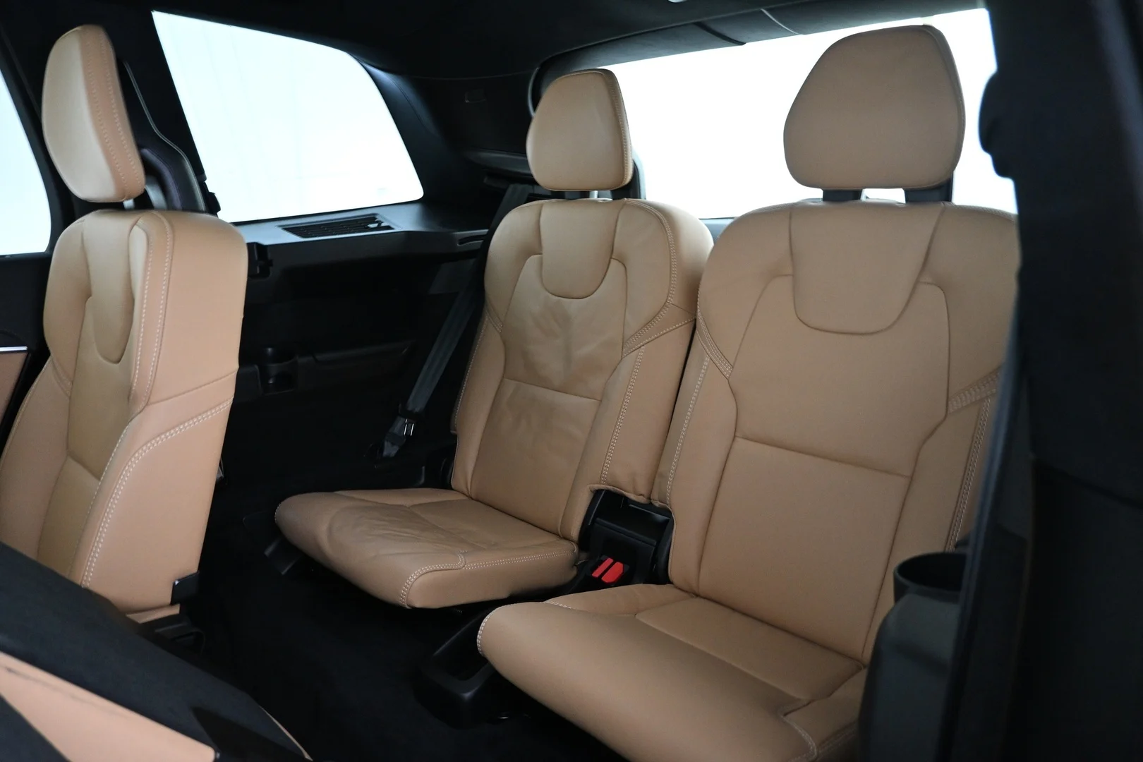 Car Image - 6NT6NjXSLxJ7WFQ6Bd8e6W
