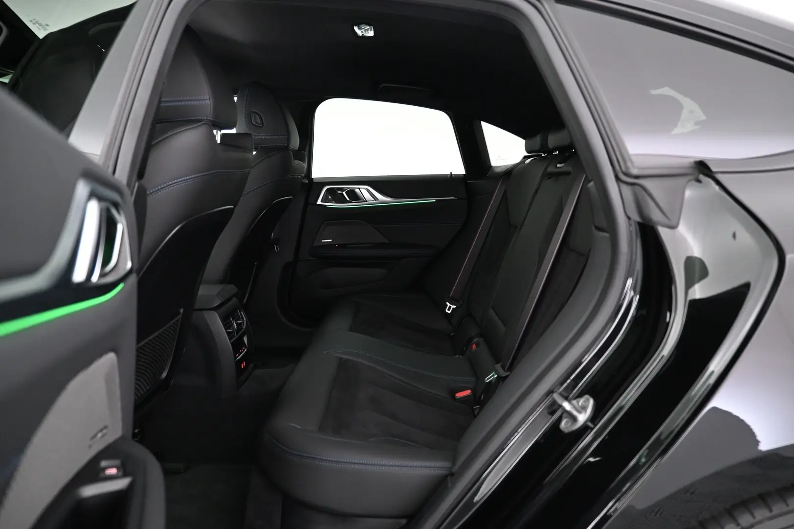 Car Image - 2yzeCQYtlK0I6TZVSUjXhq