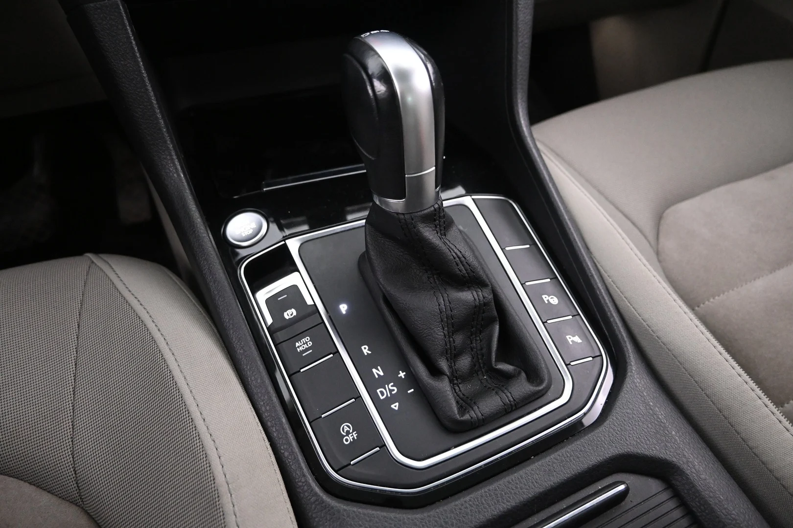 Car Image - 6s6vNYw9NVnxQjKo5WPxen