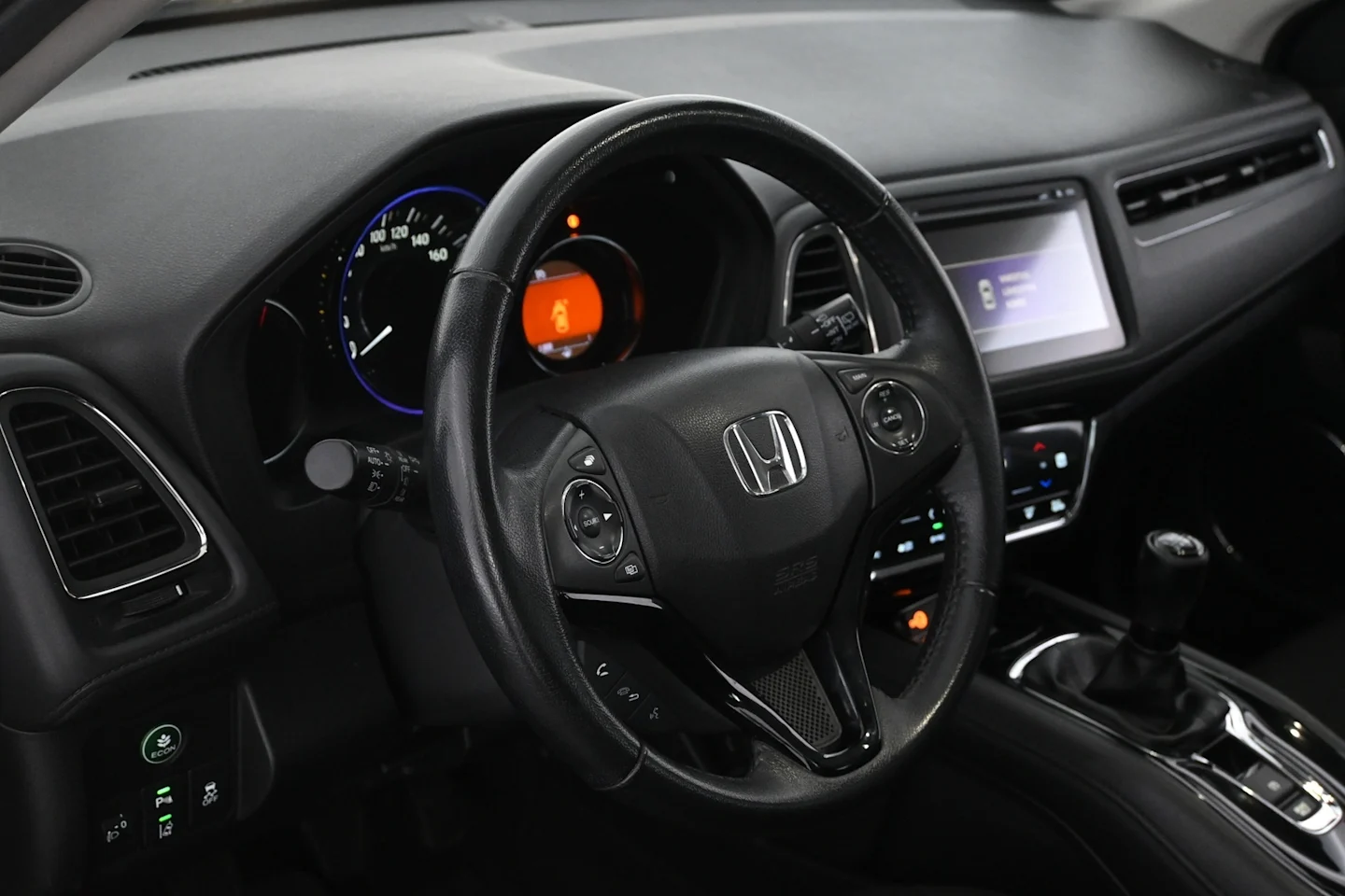 Car Image - 48MO64raa1atqnI1A7fU4F