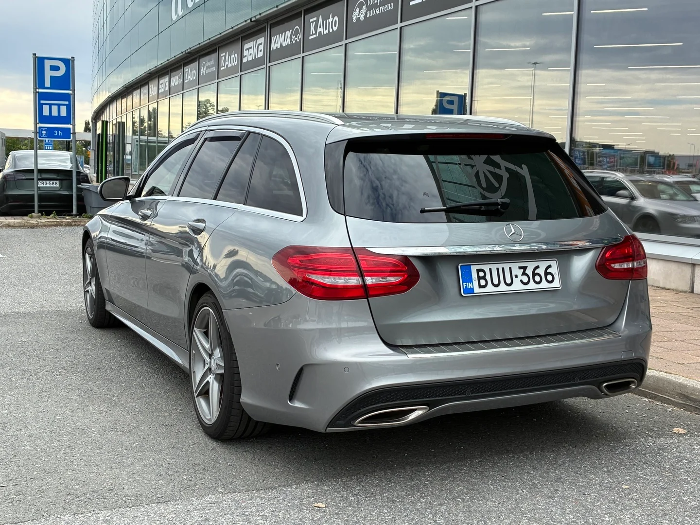 Car Image - 13PUsM04uWo8lFxzhVjSow