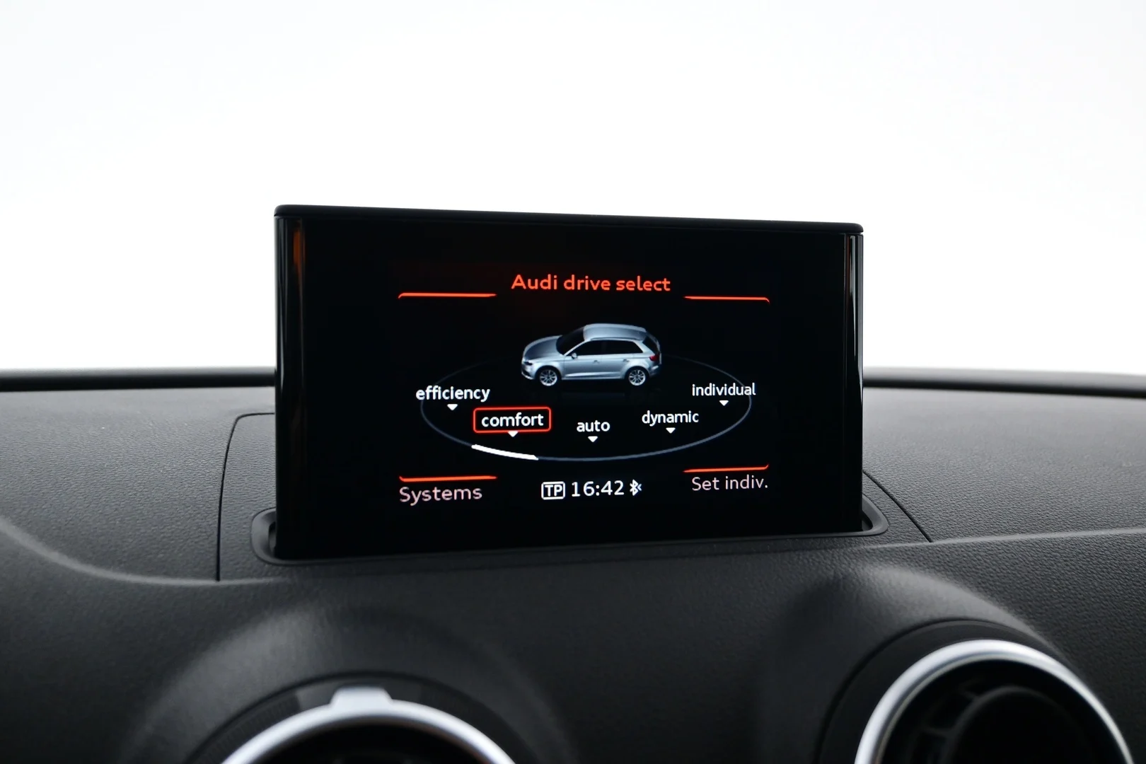 Car Image - 3w7yix873vXFuJTycawyw2
