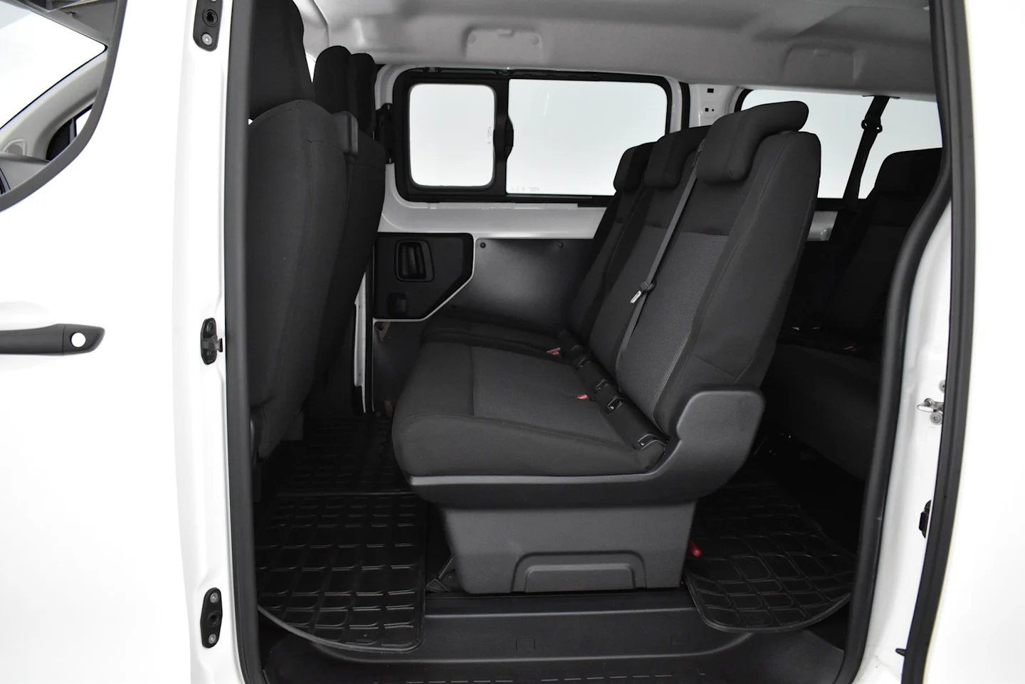 Car Image - 3fOXr4ROz6XUyXjg6n3RXw