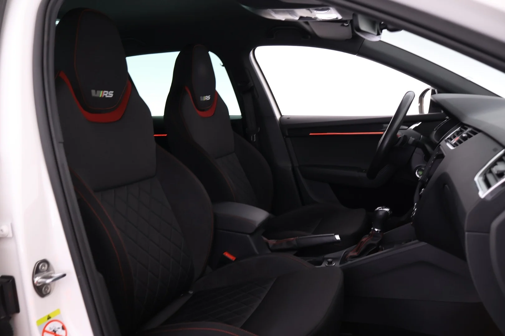 Car Image - 4sRUULHmLOjHc8s4tr56nn