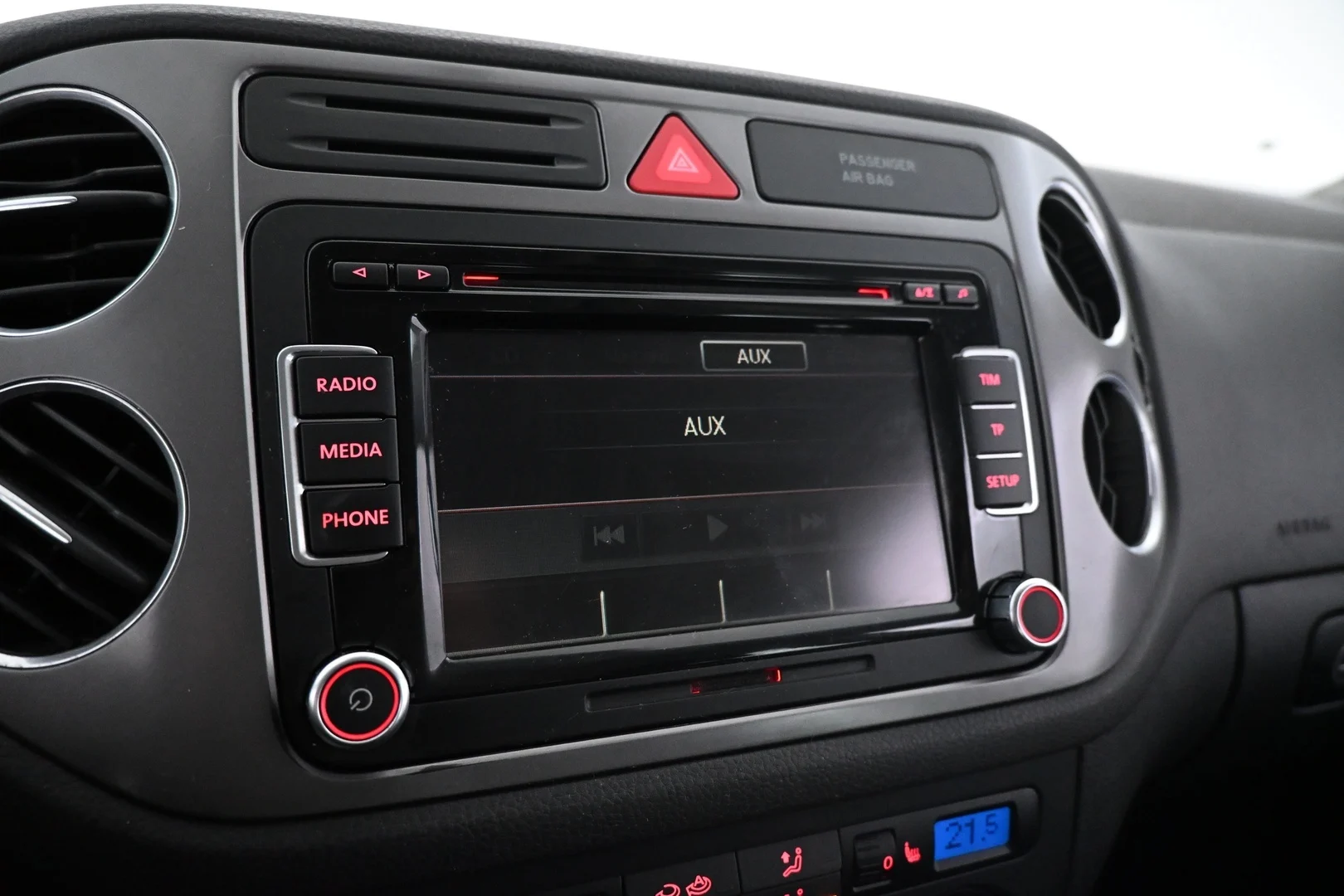 Car Image - 6IdZyyYtk9lEkNsVujGKCD