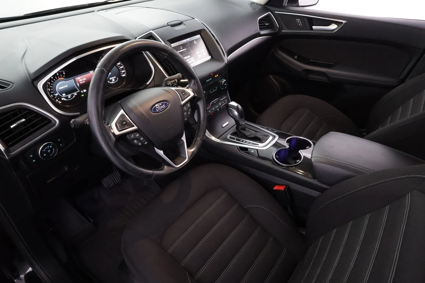 Car Image - 2AwOiBvQTB5dy0ki51KvKY