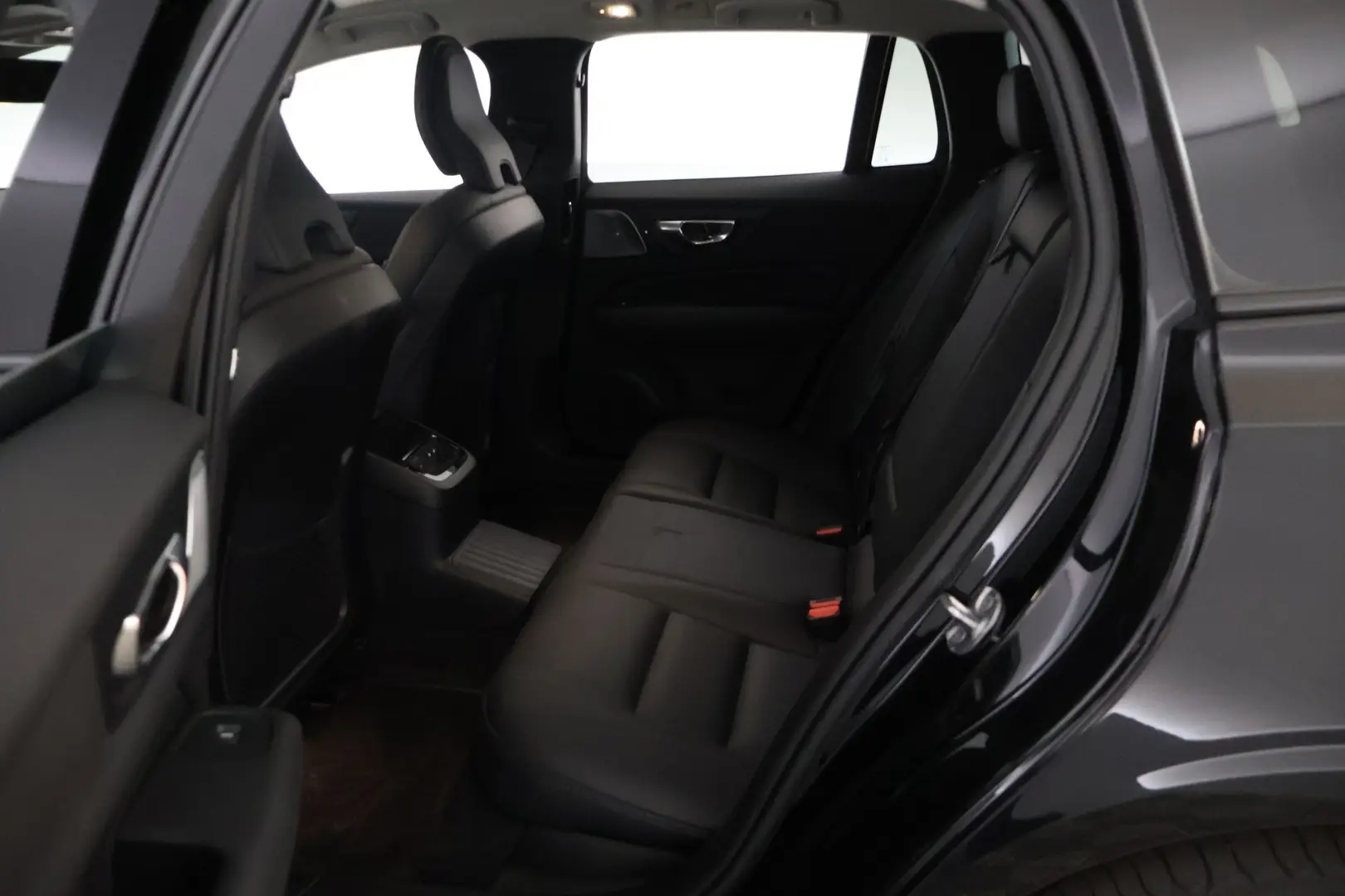 Car Image - 6cHeKVfvJCiHjTLdobi9Ka