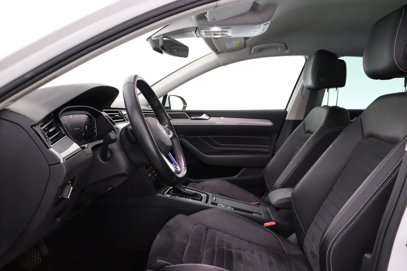 Car Image - 2JPth3mWRXEnrr40Q0z2rk