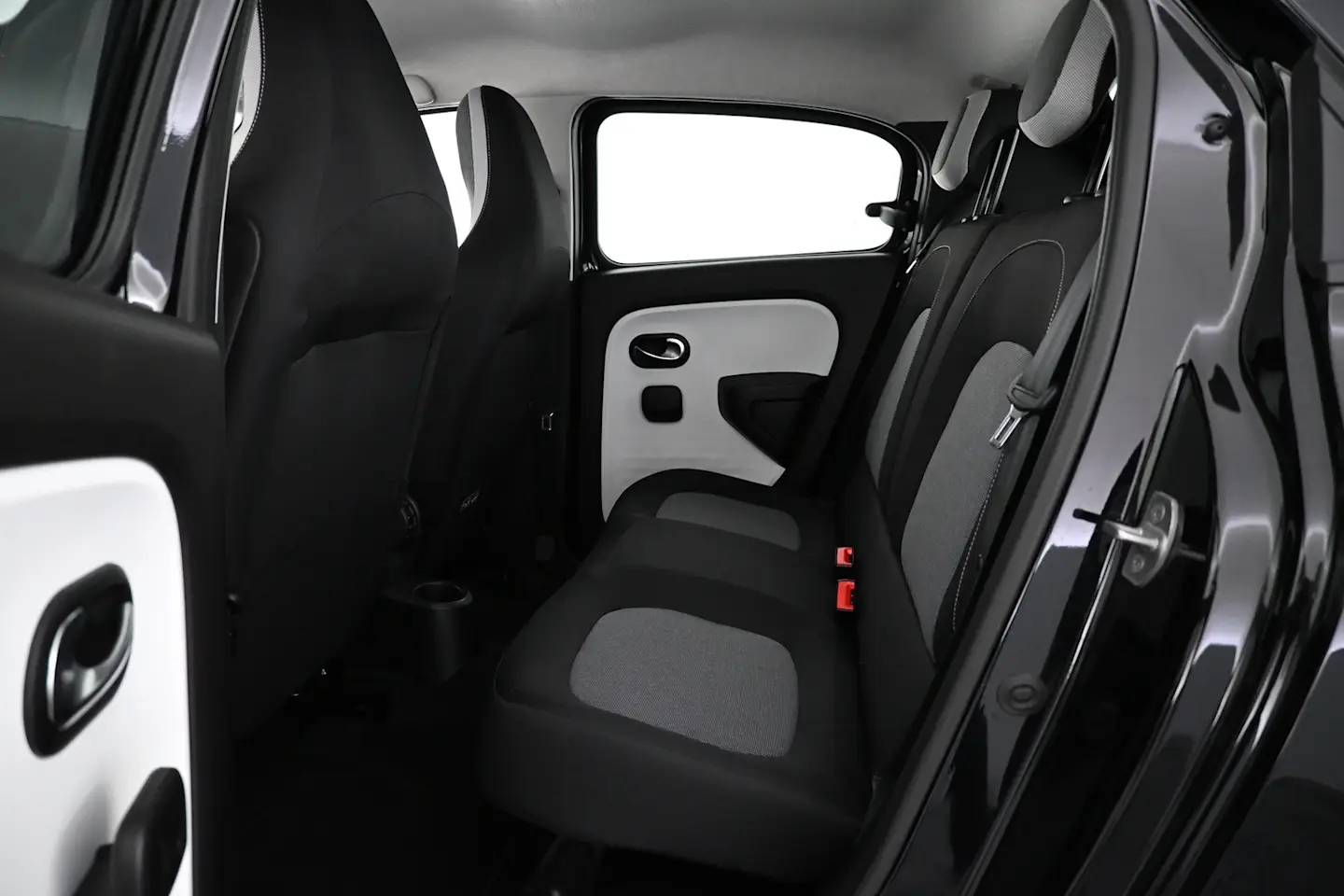 Car Image - 2QrjVV9GA8Ebu4kRGoZcWS