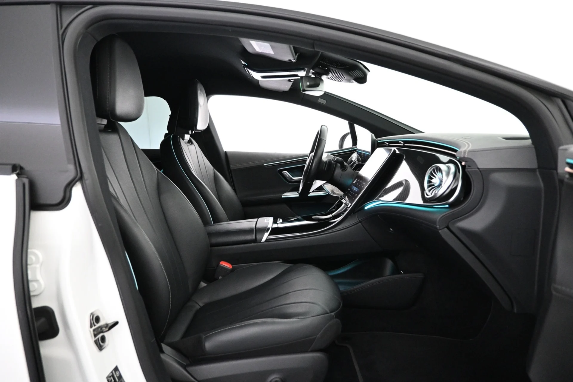 Car Image - 7h6BSTTf33UcVYLsXZ6SeN