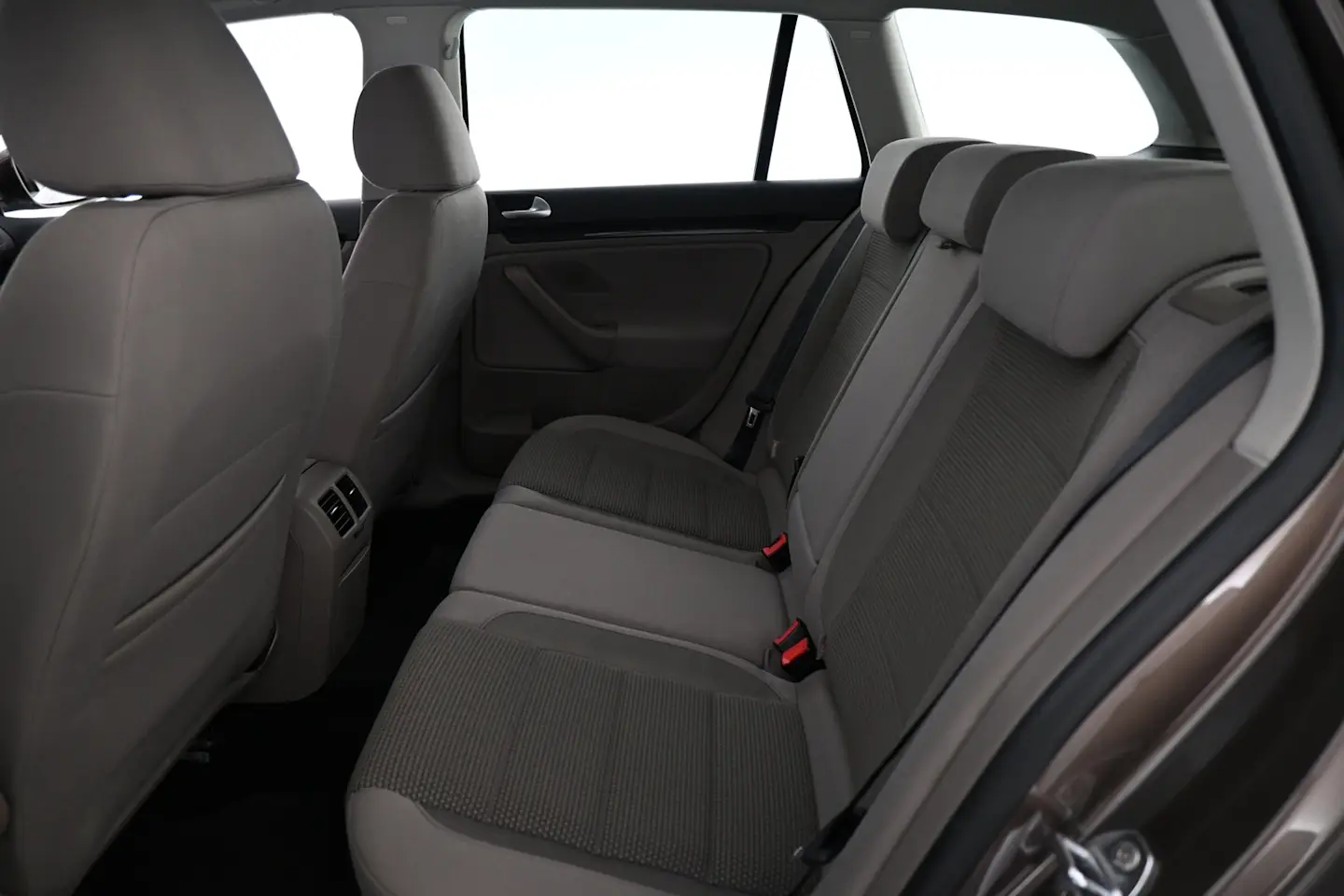 Car Image - 4ydmX9GJlrDawWgLW5DUWf