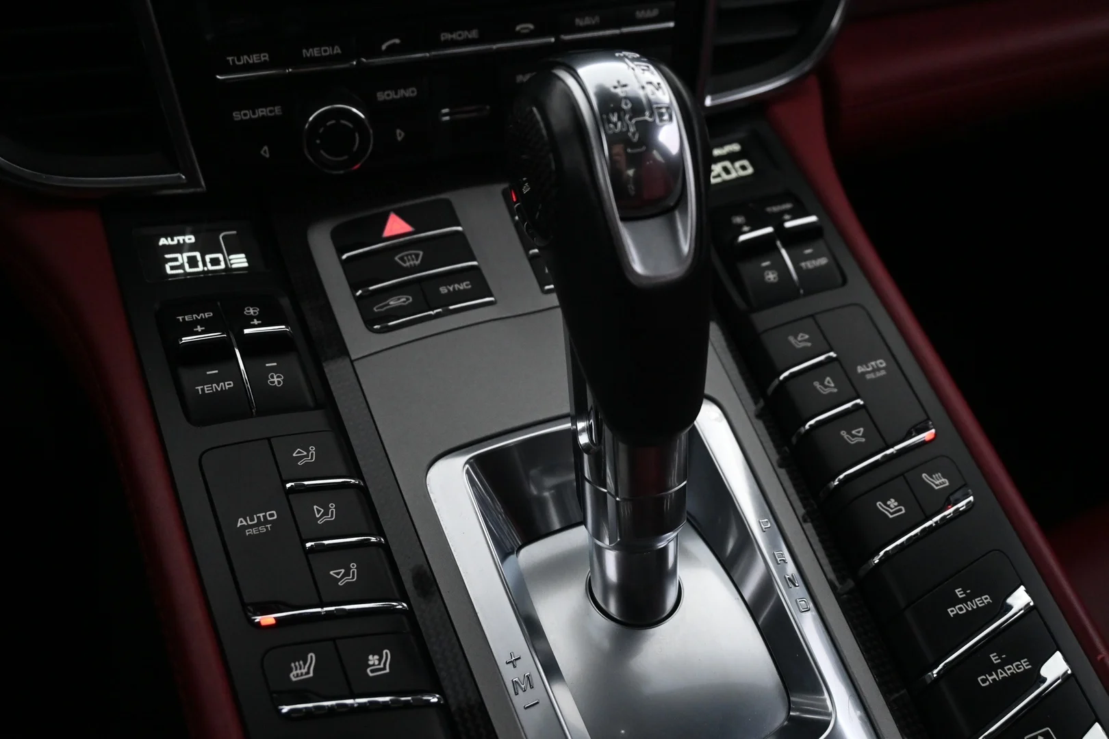 Car Image - Ds2sCAwNELaAGqCd0rPs5