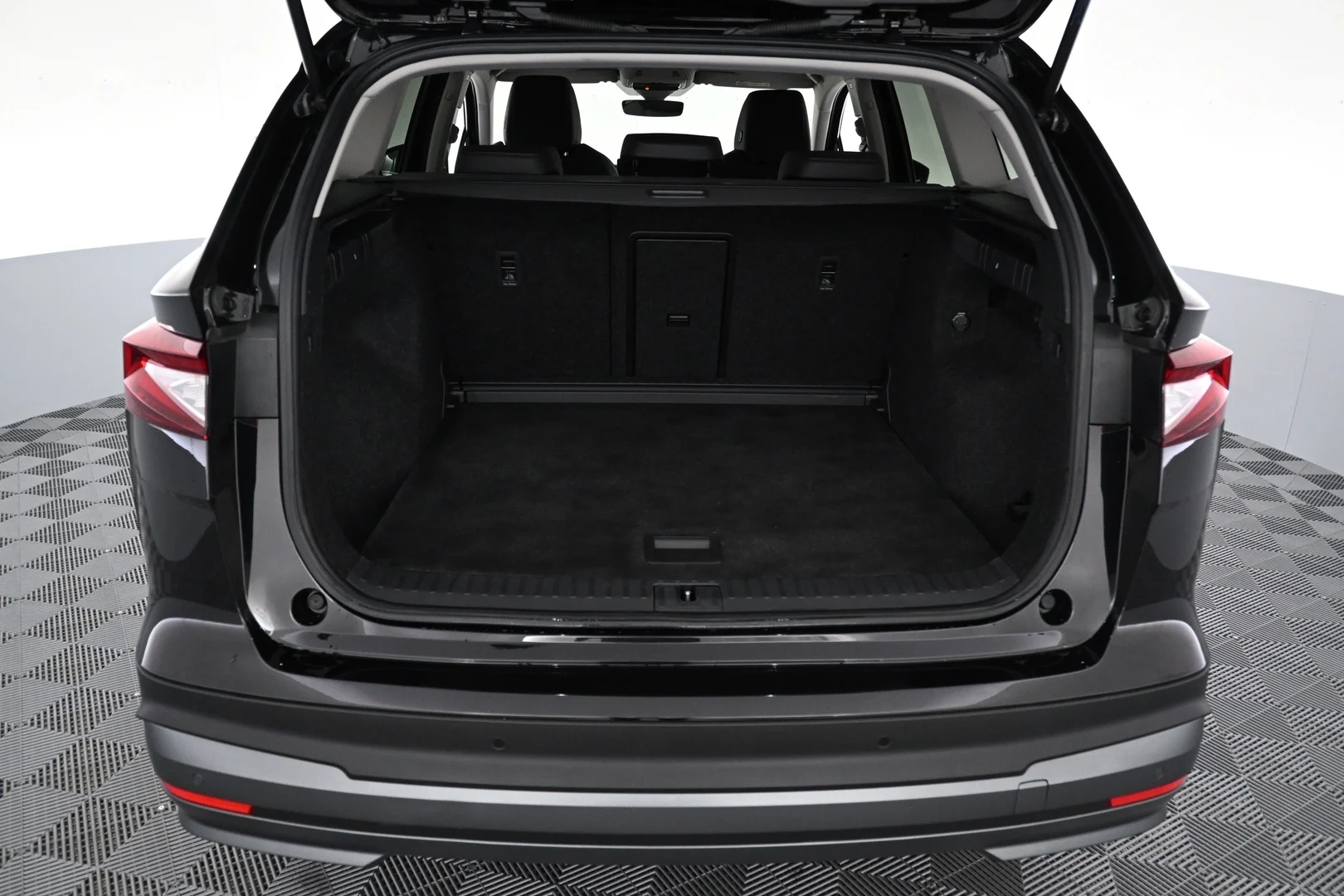Car Image - 5l7FdlWryoDF9RRcmTrVnU