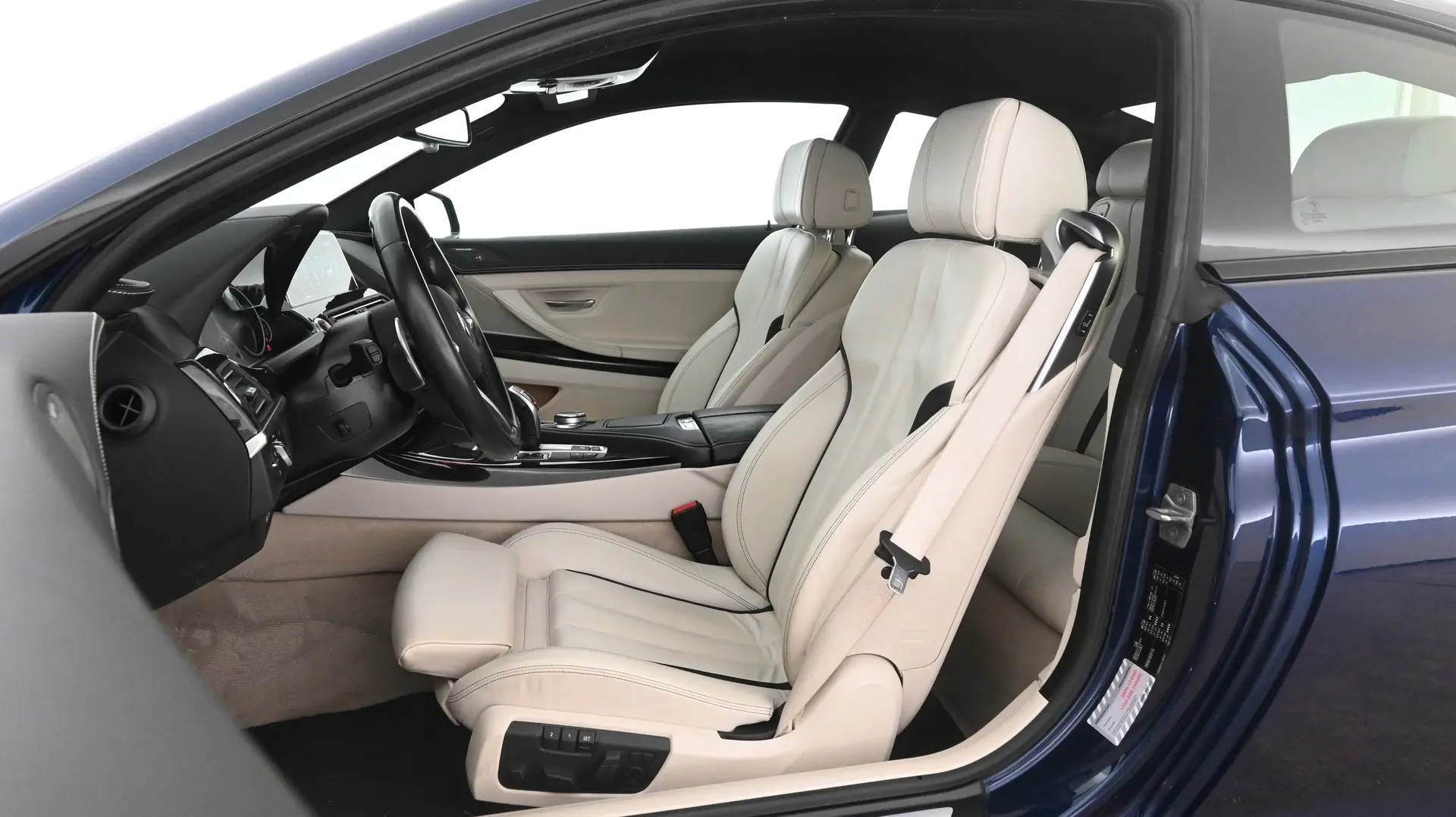 Car Image - 2KxGU6n3yRiYt79PdXljEY
