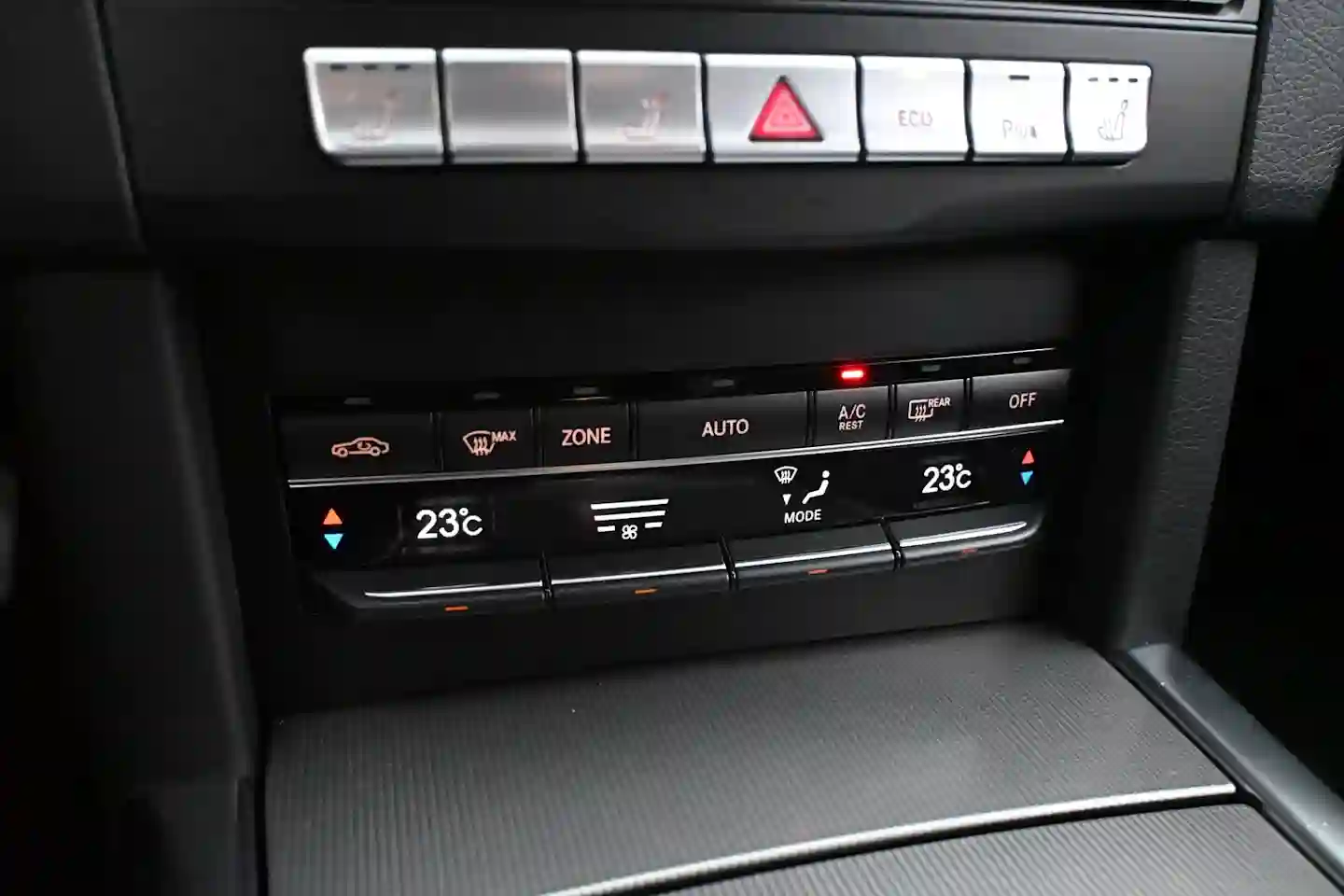 Car Image - 7bXLO9KgWYzr4WUhhiKOf9