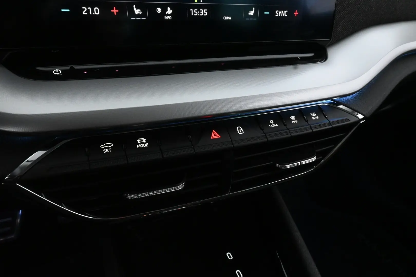 Car Image - 2Wo3x25u1nEcbxhmgQ3kSH