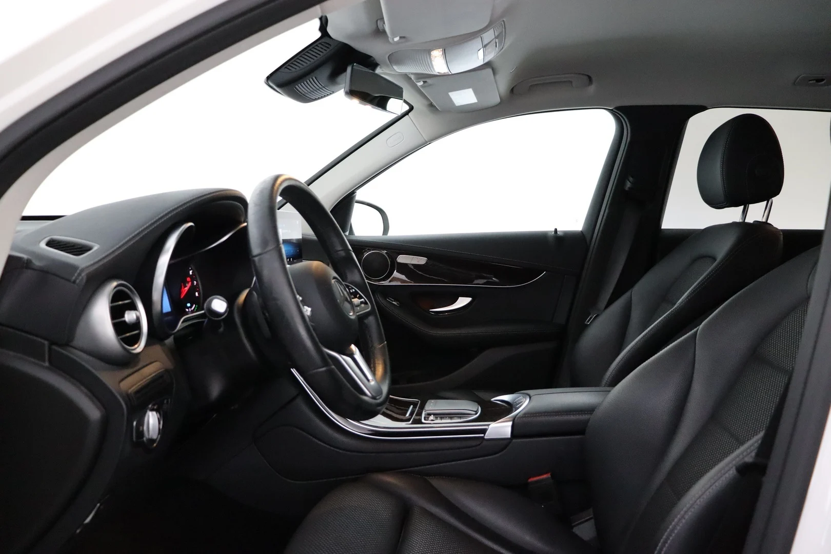 Car Image - 6mFgtiLcjWOOgvSN6PAs2D