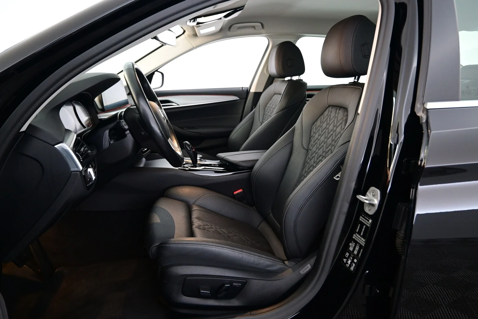 Car Image - 2gslaANqB9AOjdmAmmMjnj