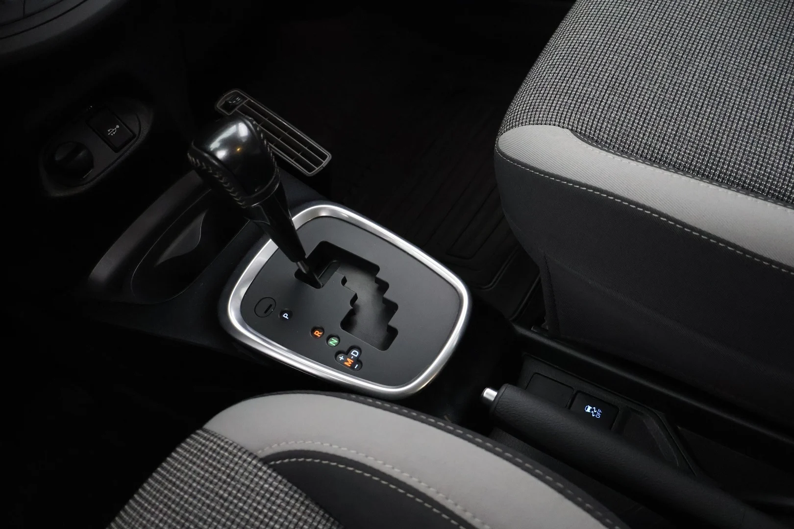 Car Image - 5tORmpb4O5tQIbU3k32Em6
