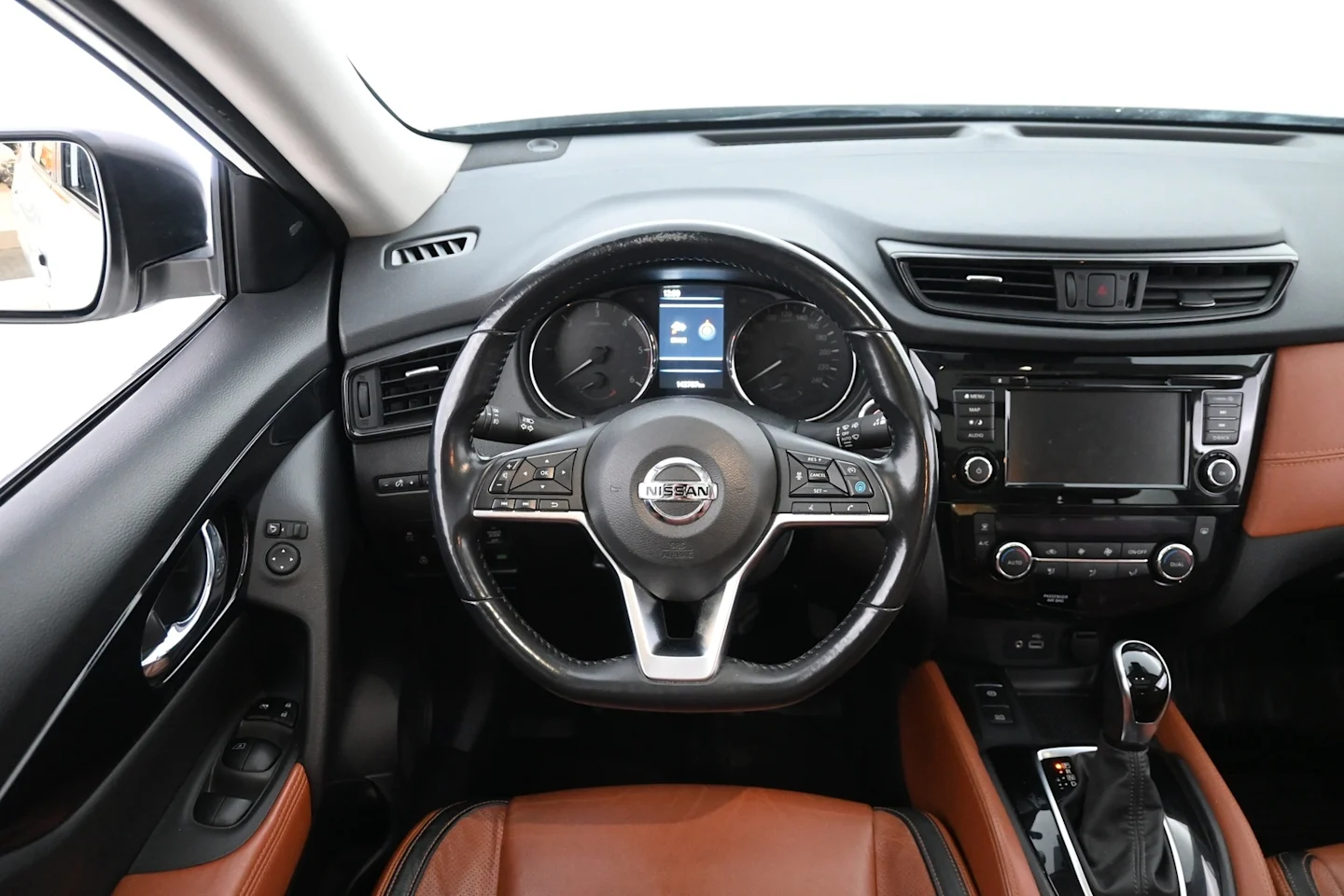 Car Image - 3WPh1JMfaxHasHj1VBHFCm