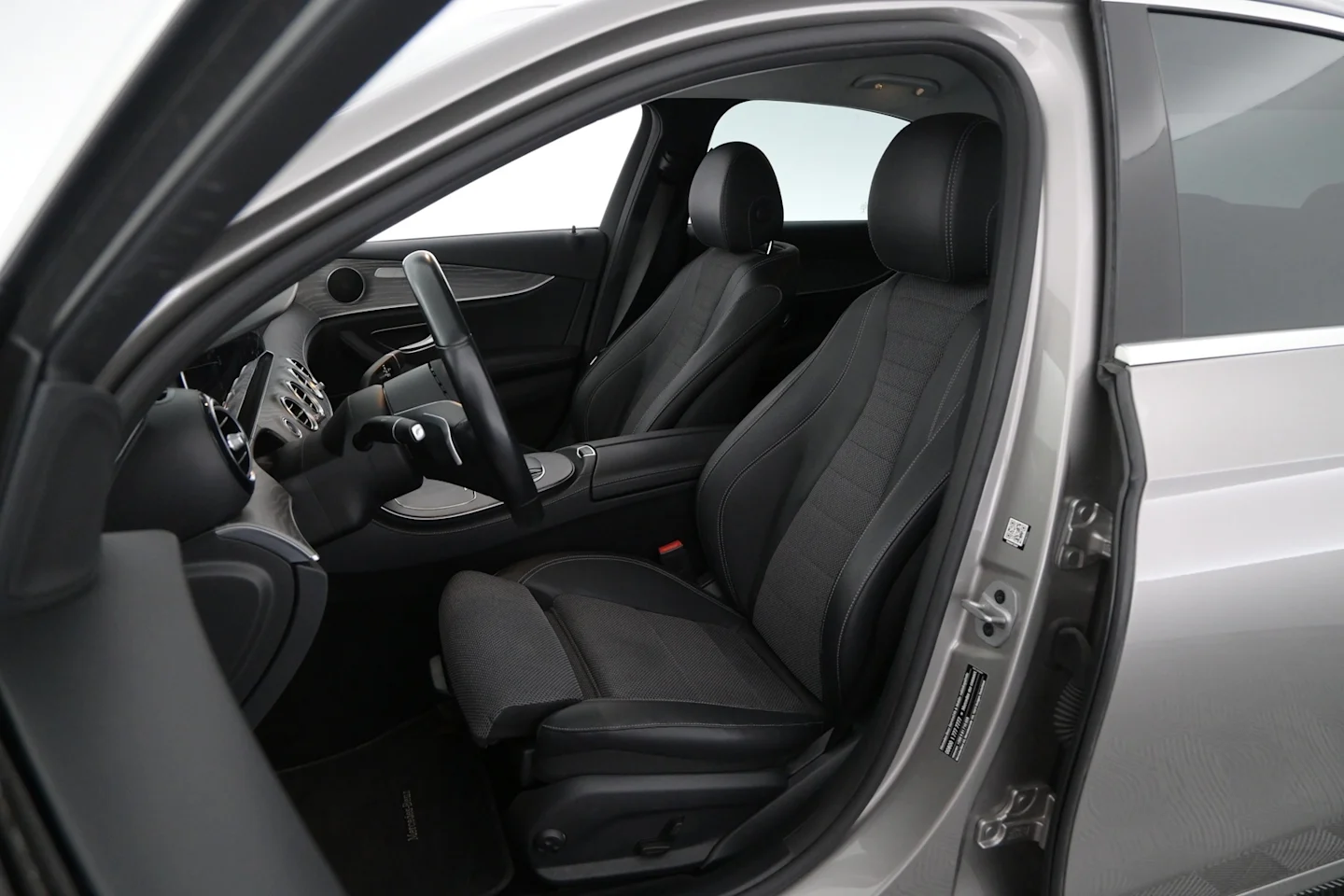 Car Image - 37Aj3VYshQSYGeFjnoV06K